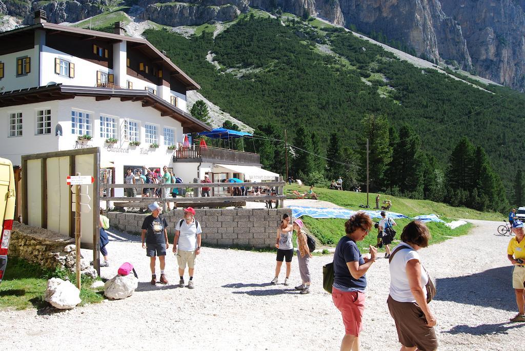 Hotel Rifugio Gardeccia Hutte Pozza di Fassa Exteriér fotografie